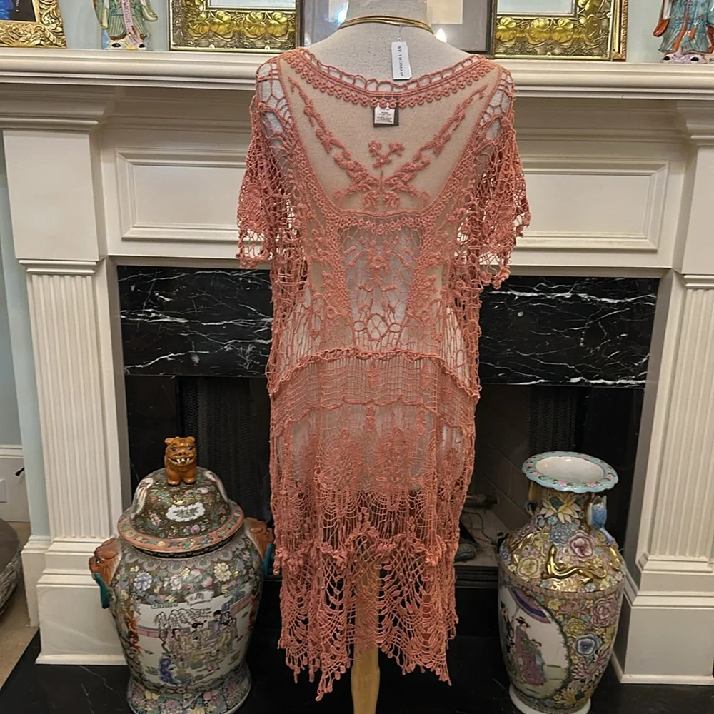 “Bobeau” coral crocheted lace top - Picture 4 of 6